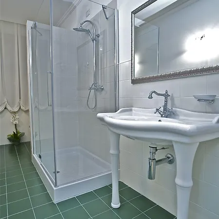 Hotel Design Tirano